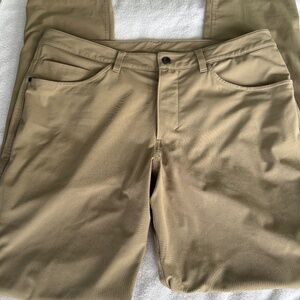 Lululemon men’s pants 36x33 khaki